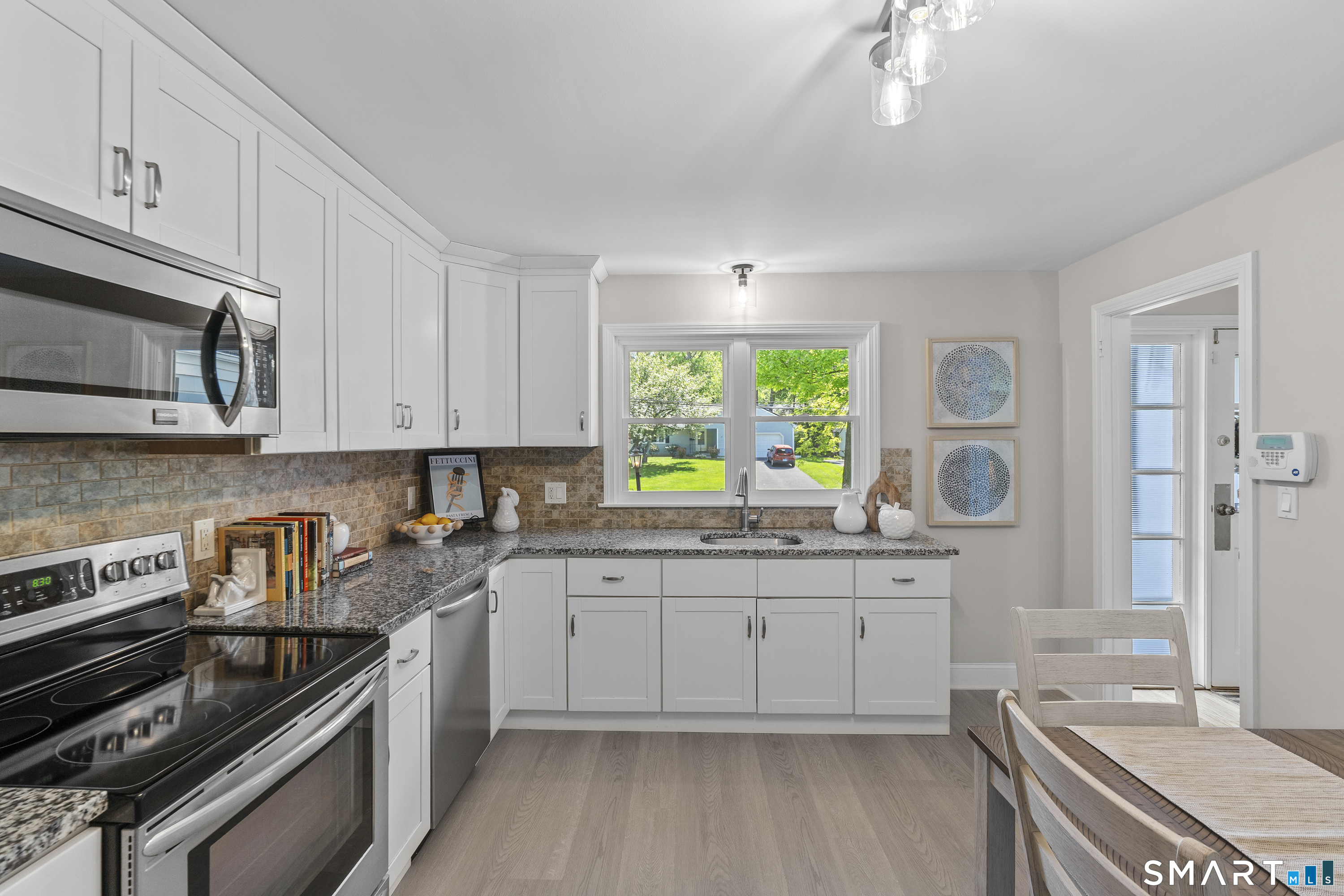 25 Miamis Road West Hartford CT 06117