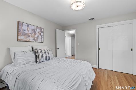 25 Miamis Road West Hartford CT 06117