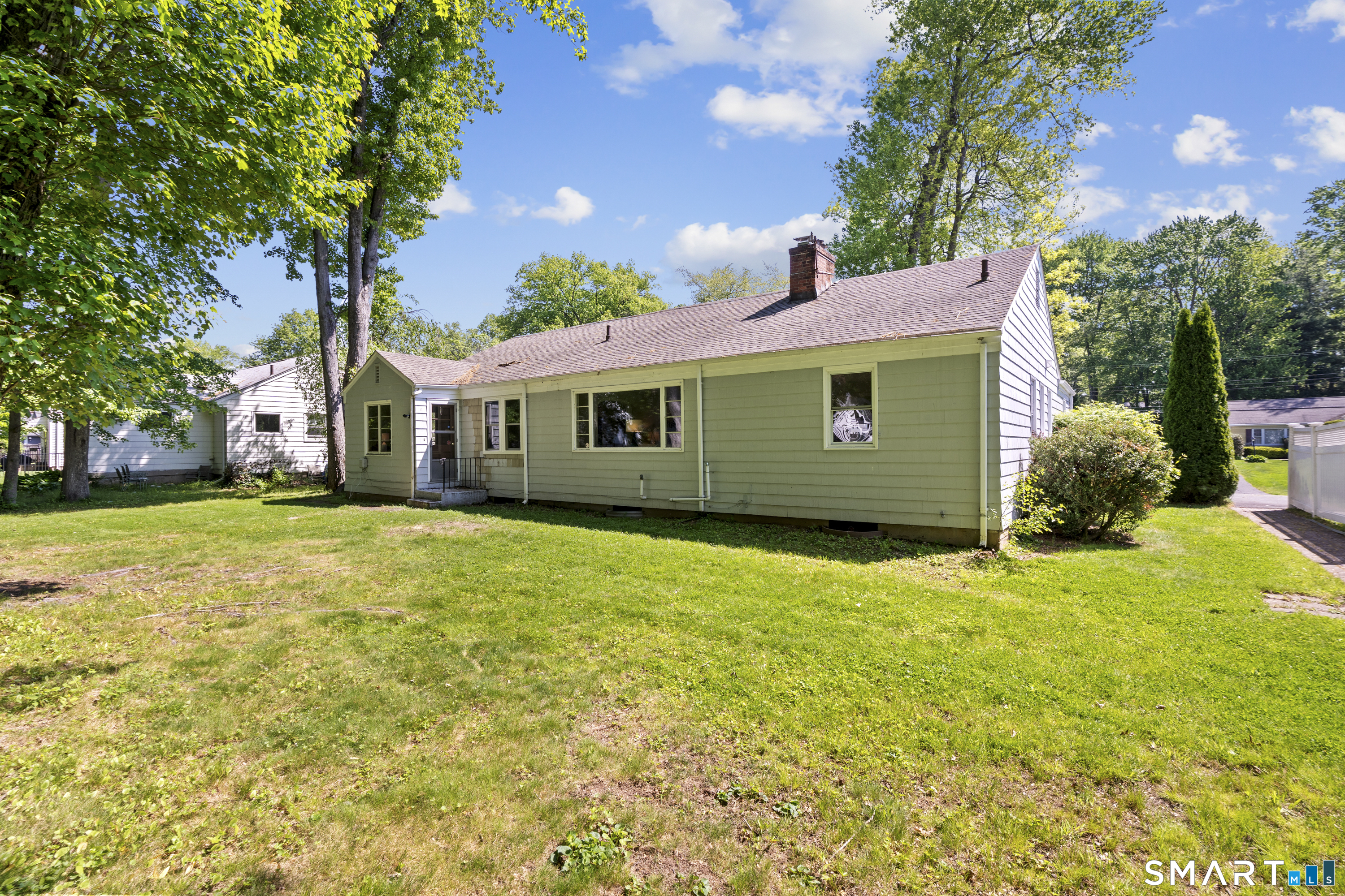25 Miamis Road West Hartford CT 06117