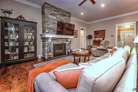 8 Birdseye Road Monroe CT 06468