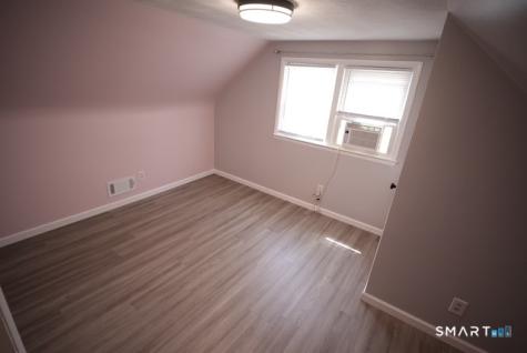 108 White Street Manchester CT 06042