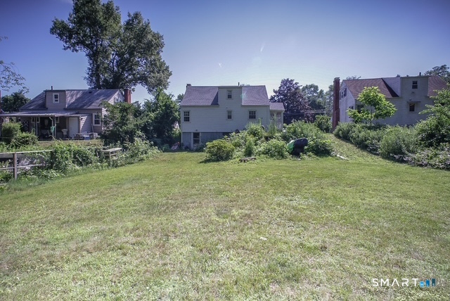 108 White Street Manchester CT 06042