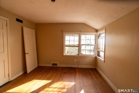 6 Livingstone Road Bloomfield CT 06002