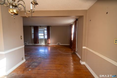 6 Livingstone Road Bloomfield CT 06002