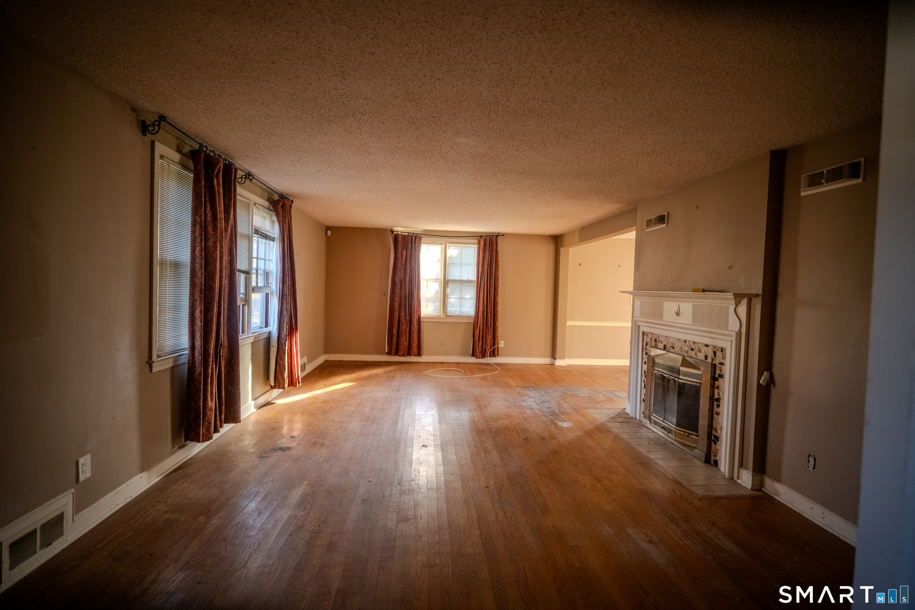 6 Livingstone Road Bloomfield CT 06002