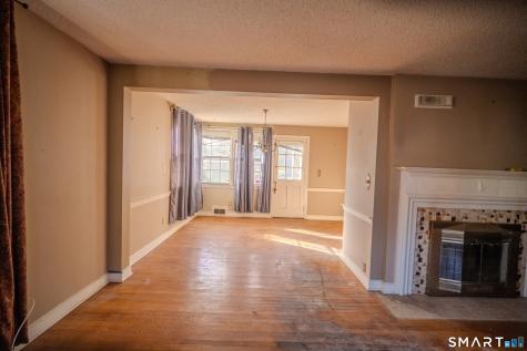 6 Livingstone Road Bloomfield CT 06002