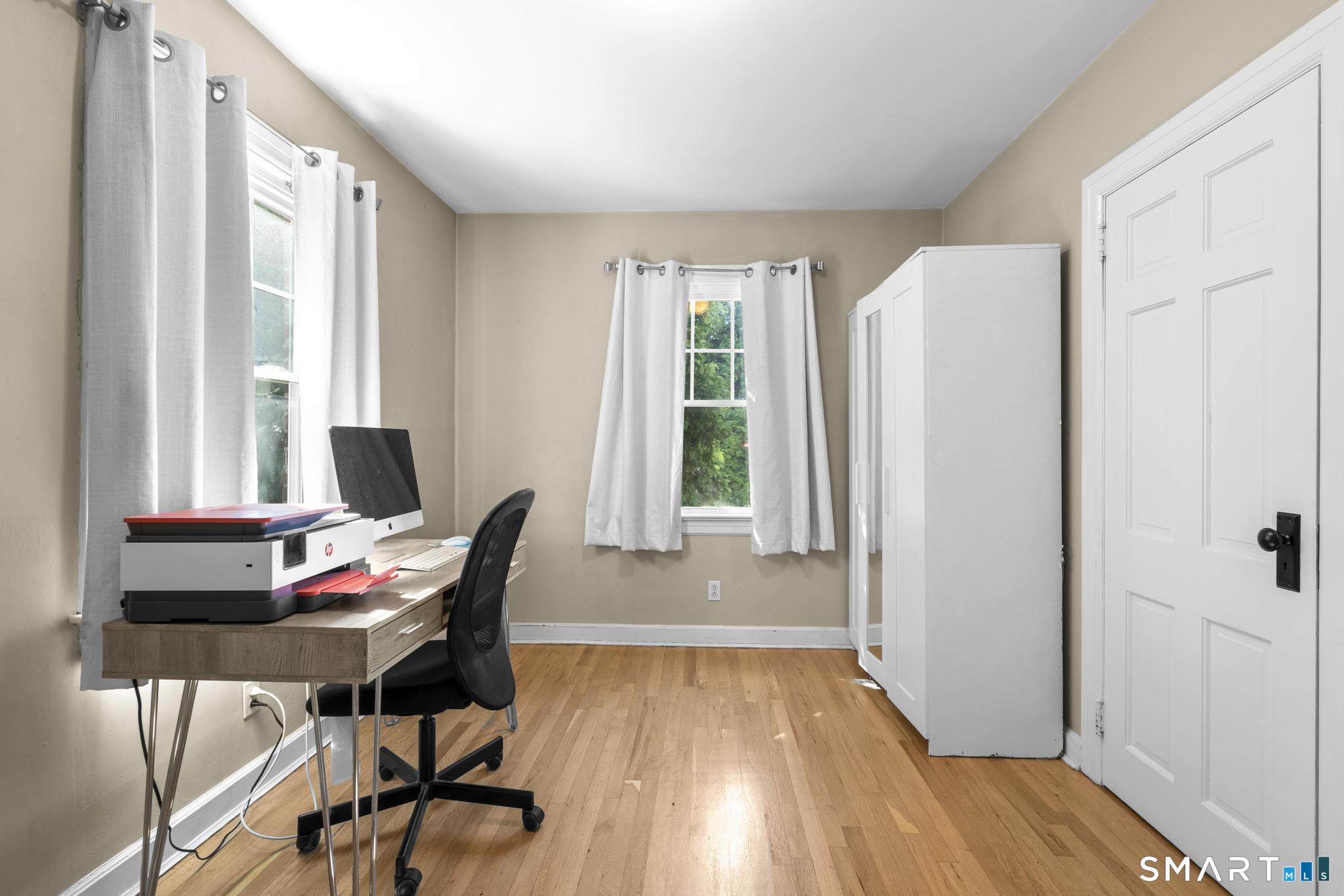 213 Knapps Highway Fairfield CT 06825
