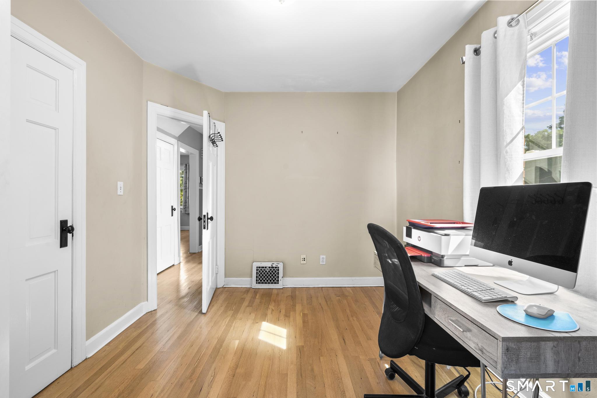 213 Knapps Highway Fairfield CT 06825