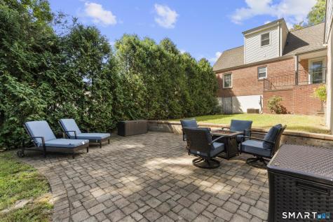 213 Knapps Highway Fairfield CT 06825