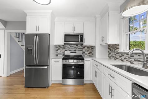 213 Knapps Highway Fairfield CT 06825