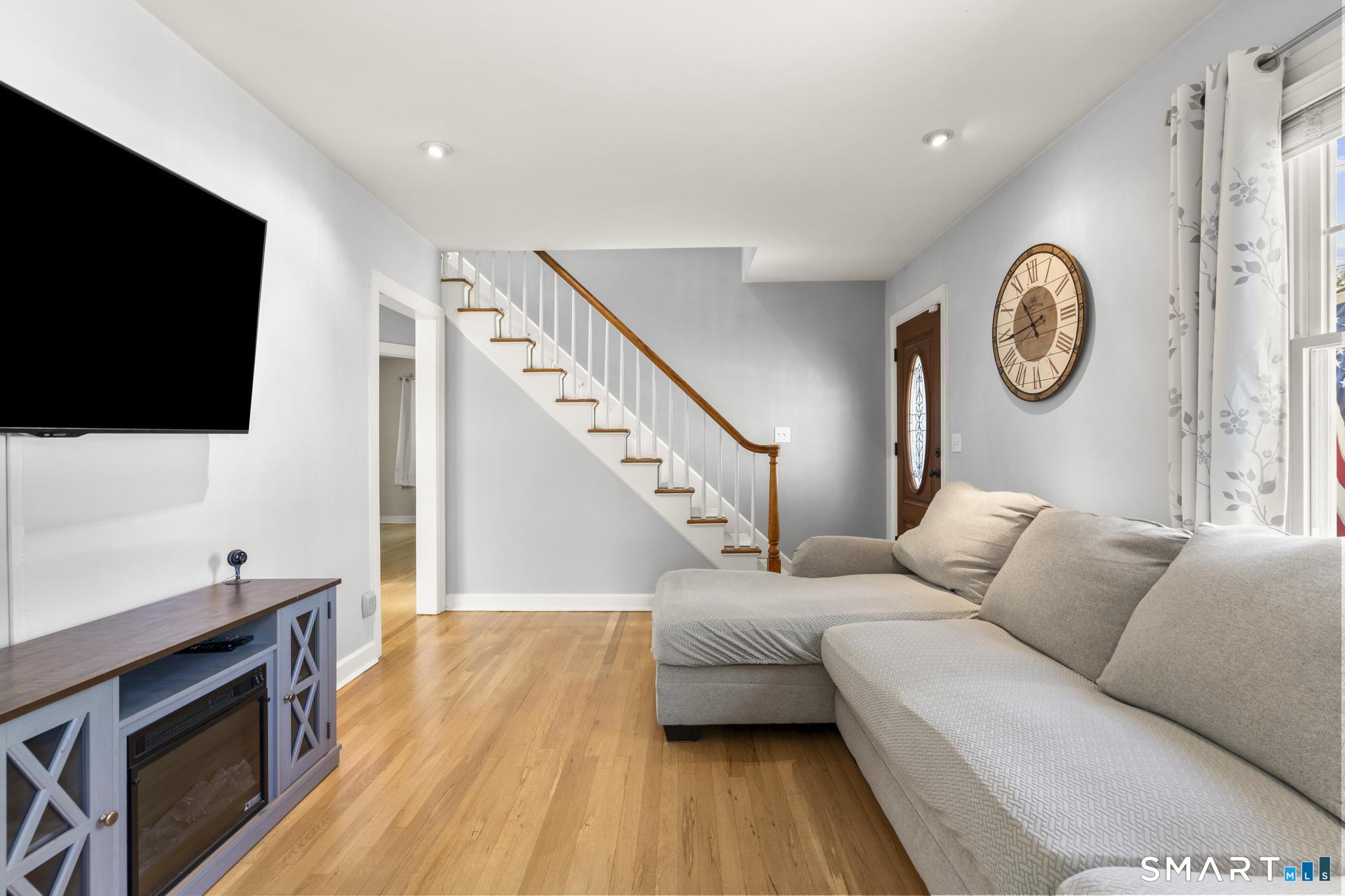 213 Knapps Highway Fairfield CT 06825