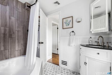 1107 Naugatuck Avenue Milford CT 06461