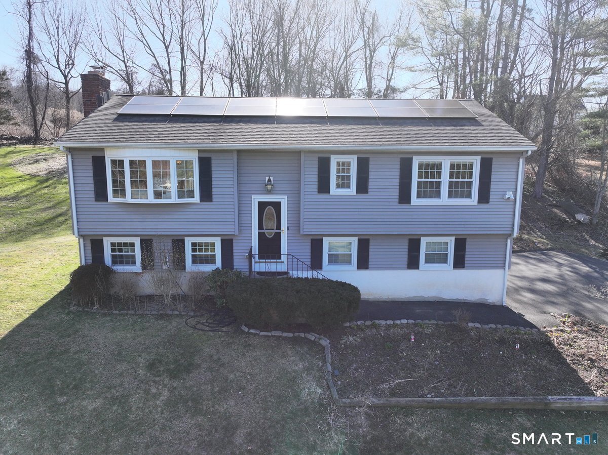 21 Rolling Glen Drive New Milford CT 06776