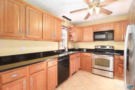 21 Rolling Glen Drive New Milford CT 06776