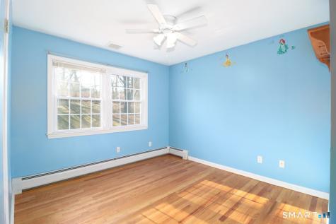 21 Rolling Glen Drive New Milford CT 06776