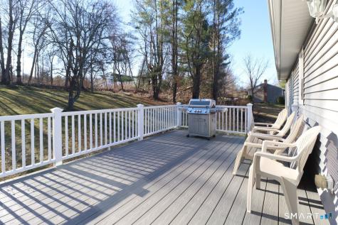 21 Rolling Glen Drive New Milford CT 06776