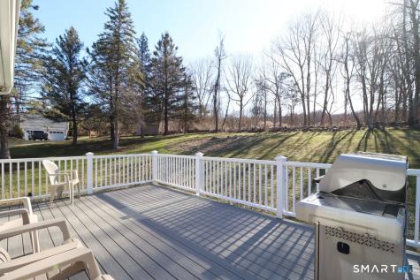 21 Rolling Glen Drive New Milford CT 06776