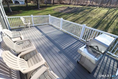 21 Rolling Glen Drive New Milford CT 06776