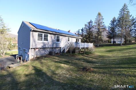 21 Rolling Glen Drive New Milford CT 06776