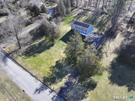 21 Rolling Glen Drive New Milford CT 06776