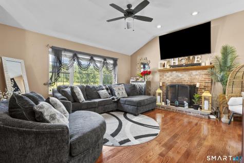 81 Hidden Pond Road Waterbury CT 06704