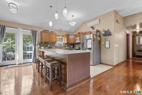 81 Hidden Pond Road Waterbury CT 06704
