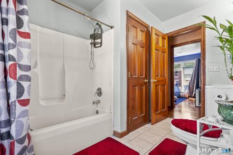 81 Hidden Pond Road Waterbury CT 06704