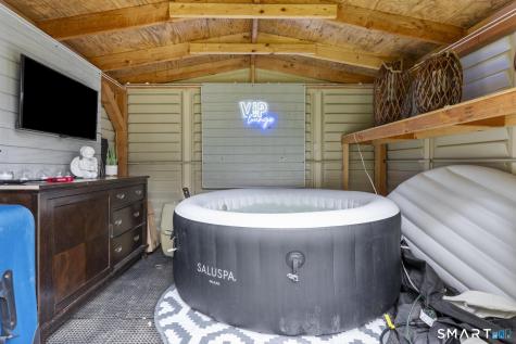 81 Hidden Pond Road Waterbury CT 06704