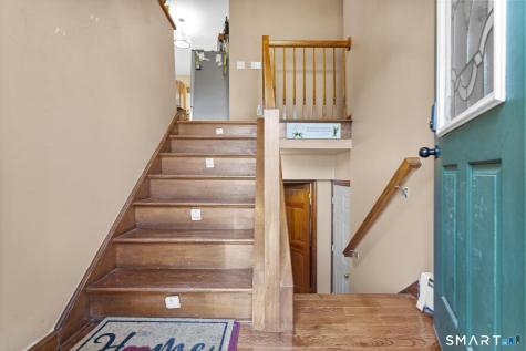 81 Hidden Pond Road Waterbury CT 06704