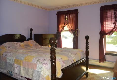 7 Roseleah Avenue Plainville CT 06062