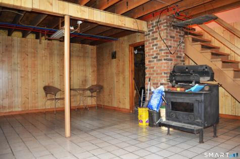 7 Roseleah Avenue Plainville CT 06062