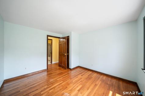 5 Redwood Street Enfield CT 06082