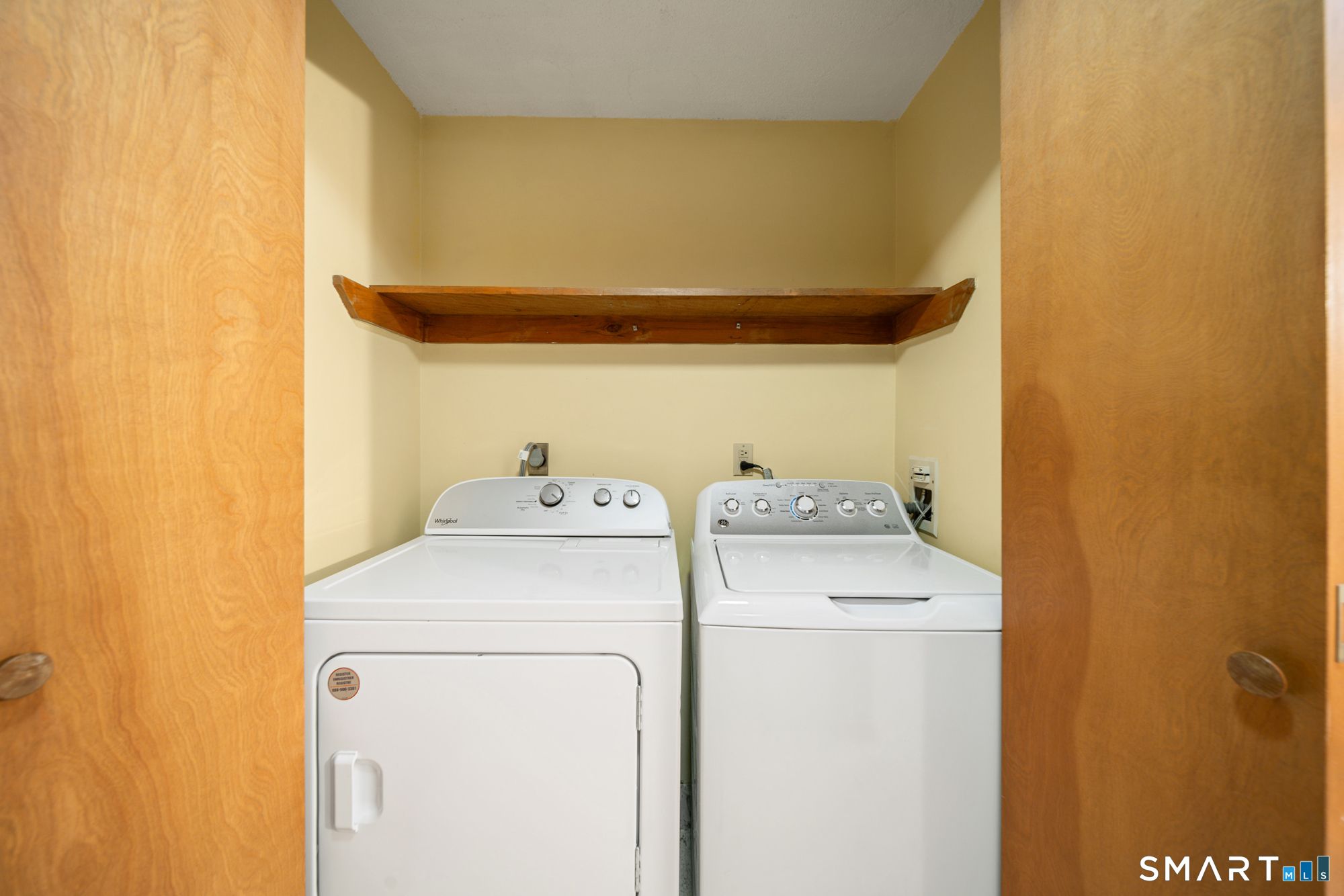 5 Redwood Street Enfield CT 06082