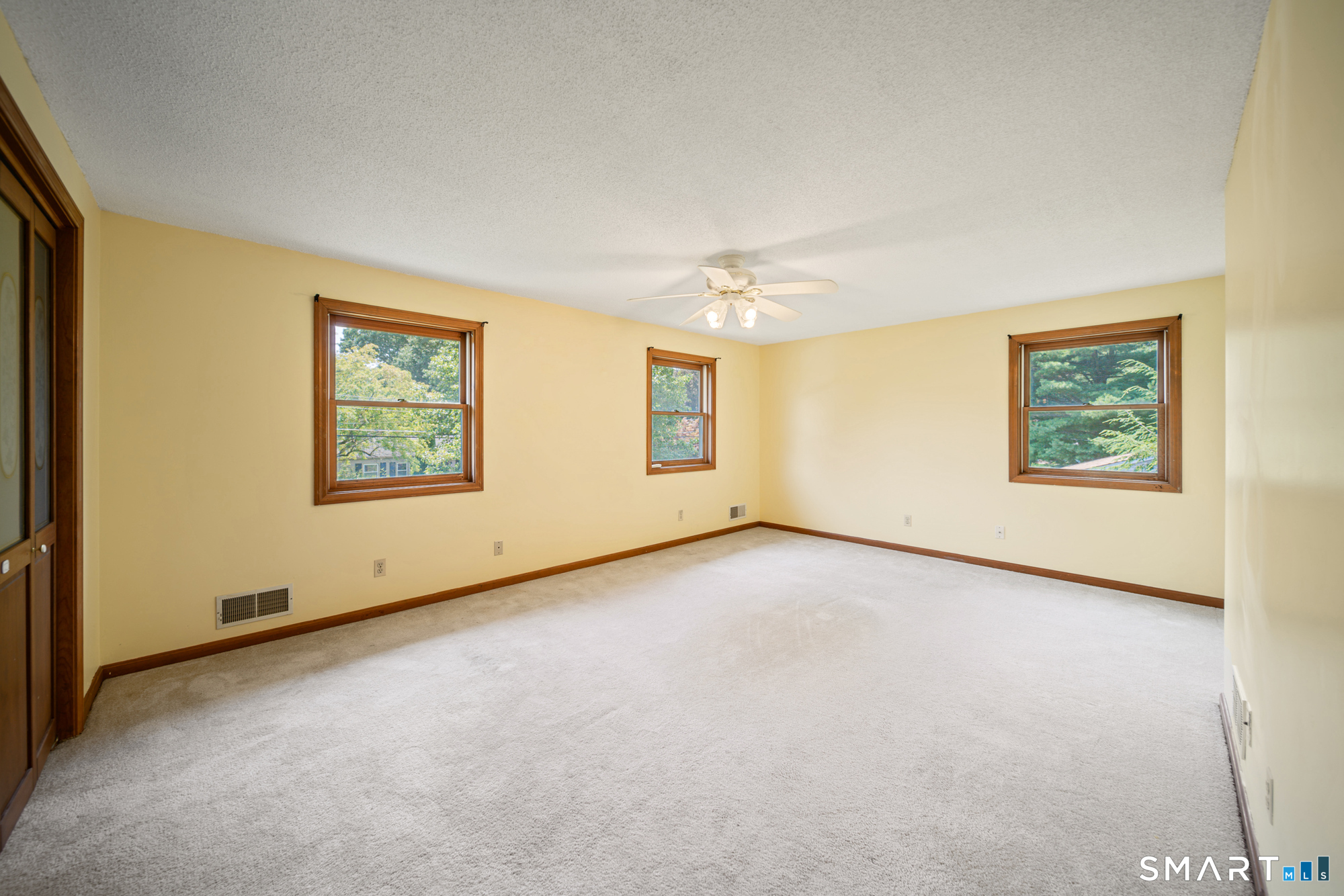 5 Redwood Street Enfield CT 06082