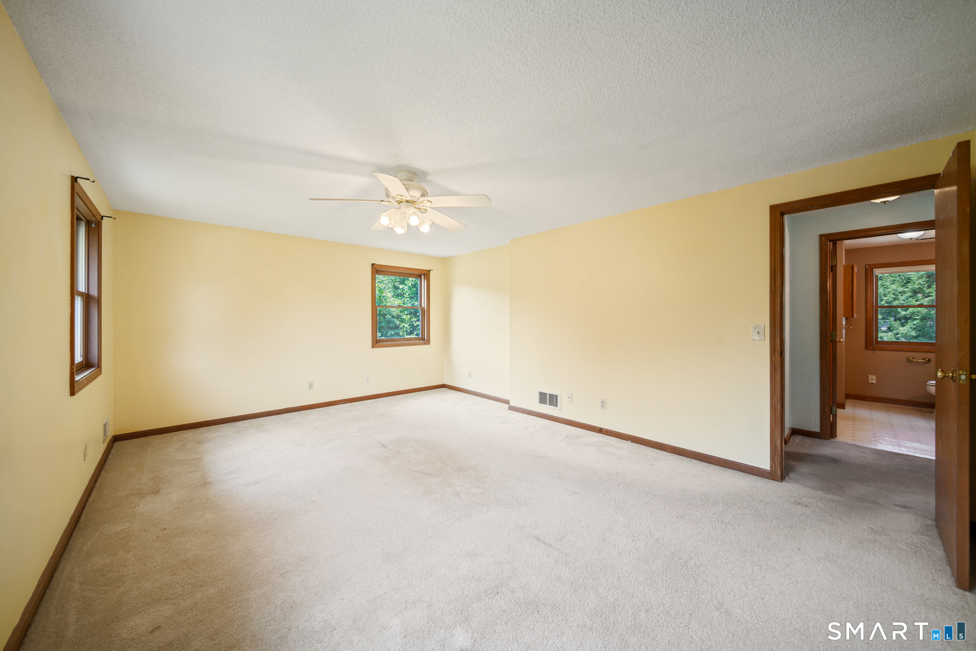 5 Redwood Street Enfield CT 06082