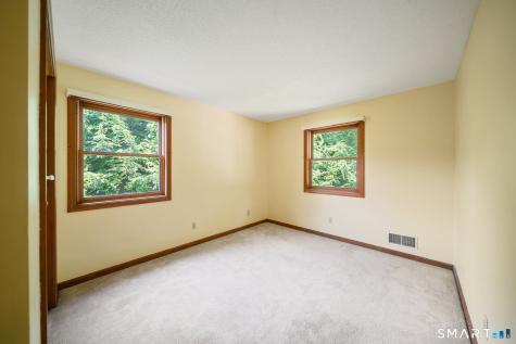 5 Redwood Street Enfield CT 06082