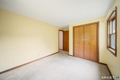 5 Redwood Street Enfield CT 06082