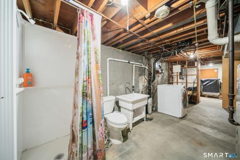 5 Redwood Street Enfield CT 06082