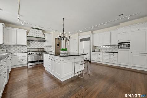 800 Verna Hill Road Fairfield CT 06824