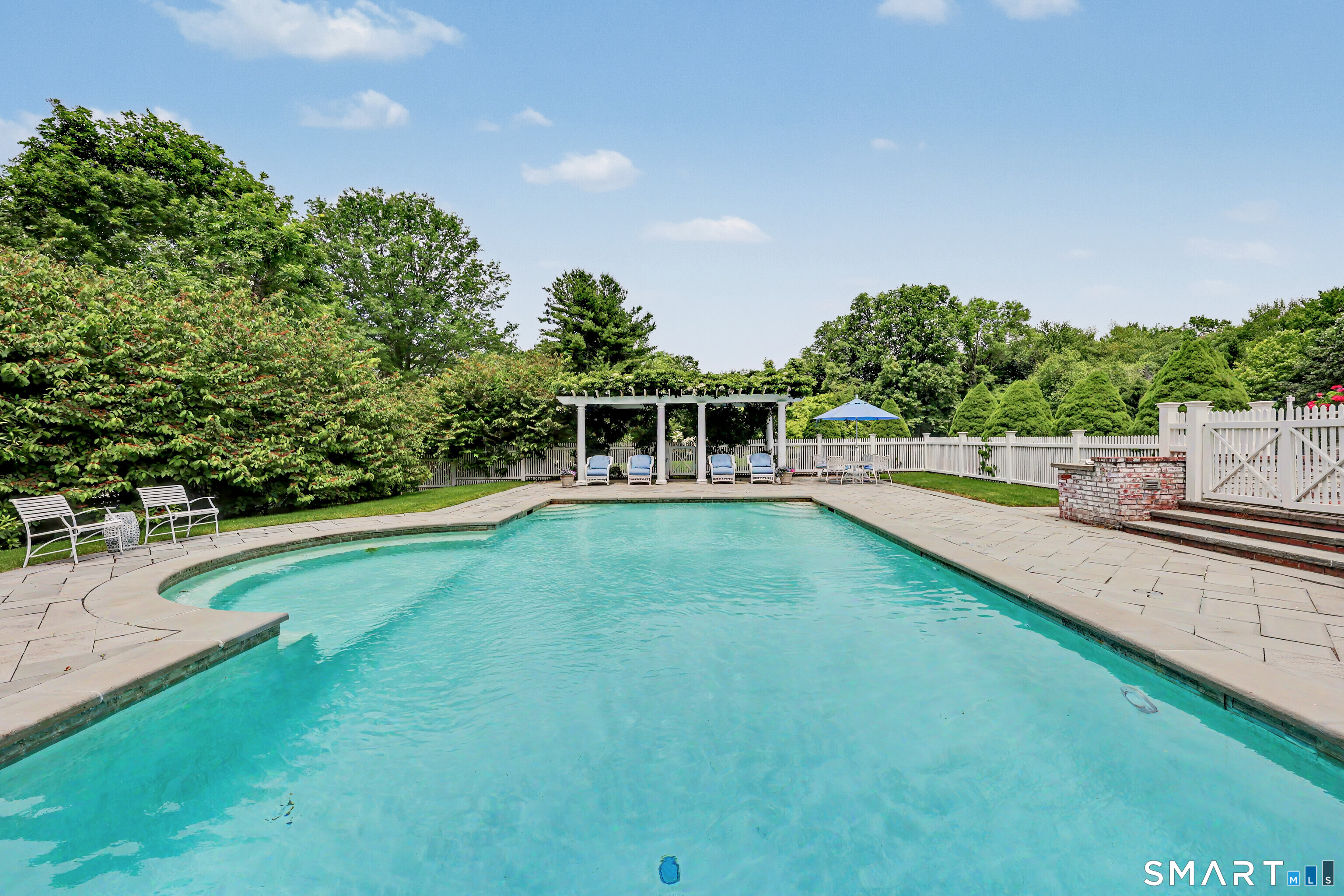 800 Verna Hill Road Fairfield CT 06824