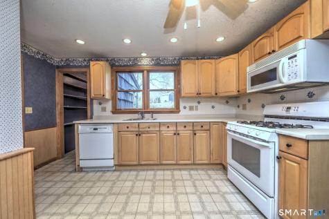 12 Ray Bob Road Milford CT 06461
