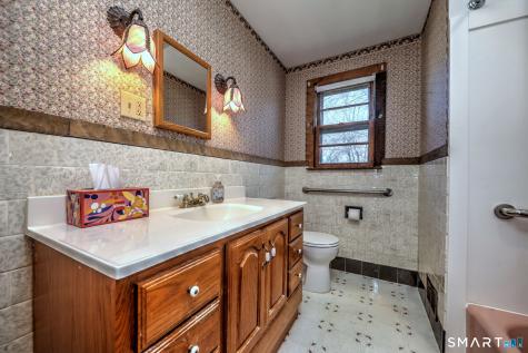 12 Ray Bob Road Milford CT 06461
