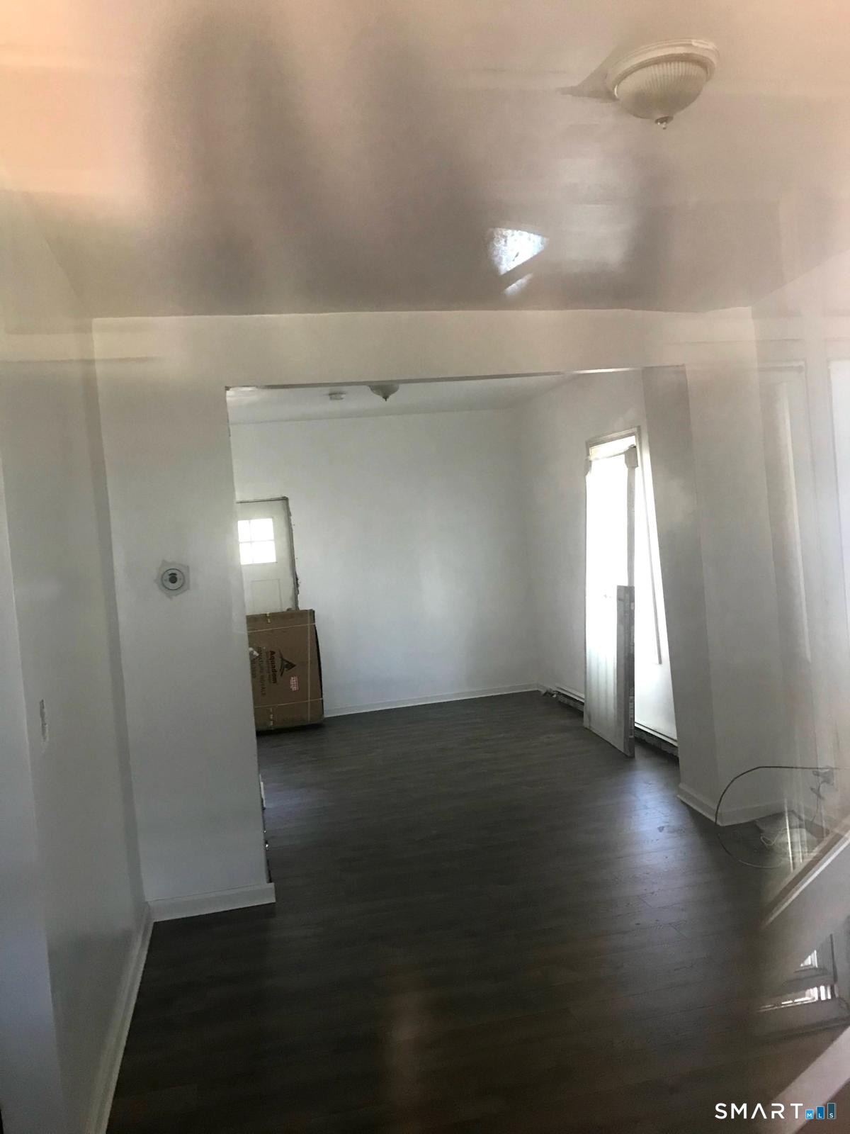 537 Hollister Avenue Bridgeport CT 06607