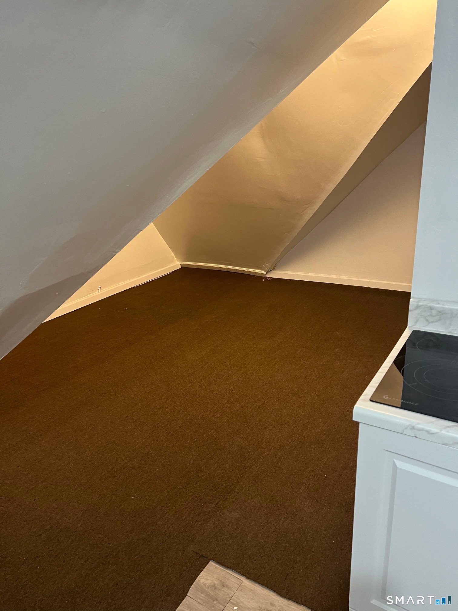 537 Hollister Avenue Bridgeport CT 06607