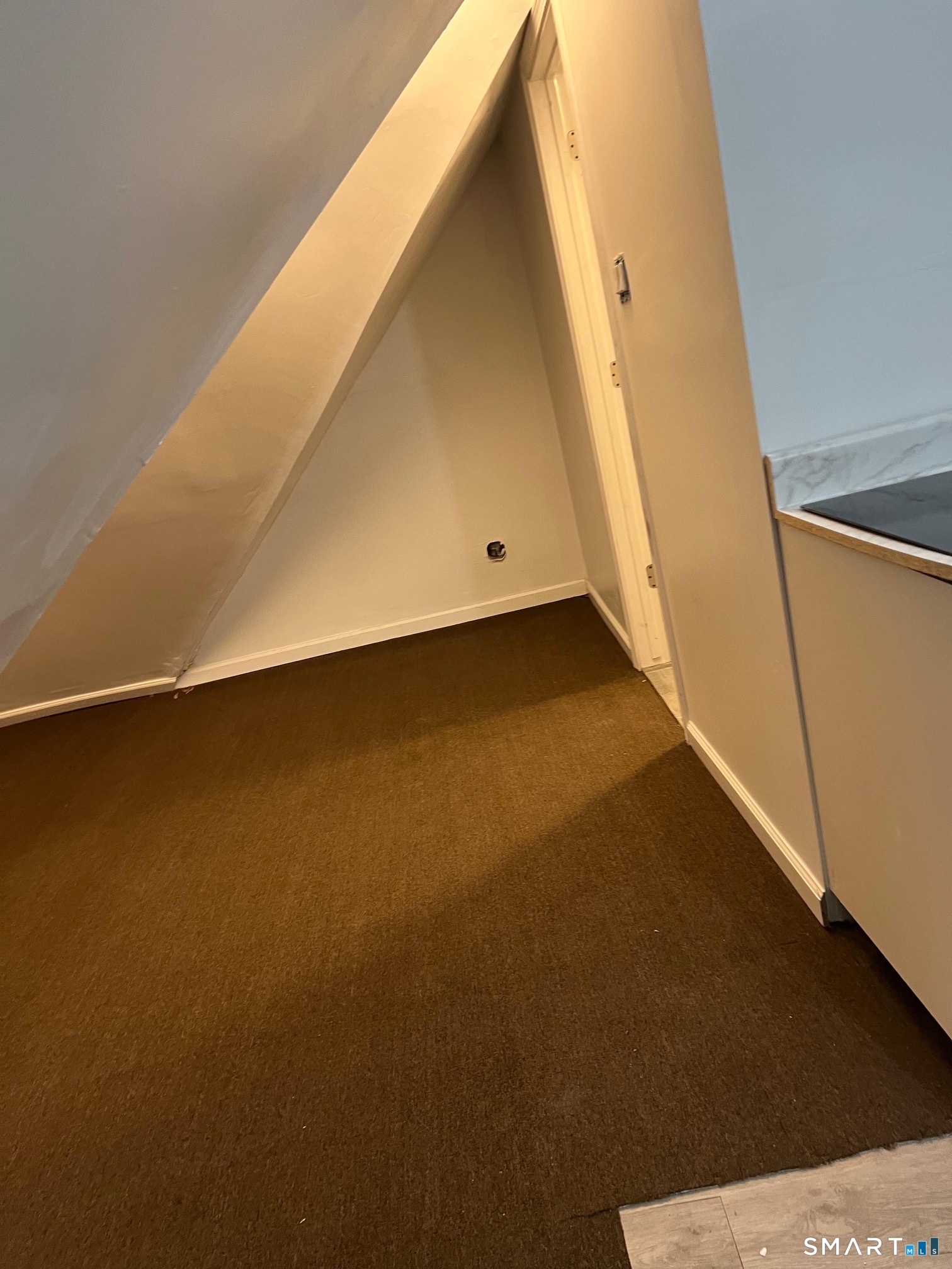 537 Hollister Avenue Bridgeport CT 06607