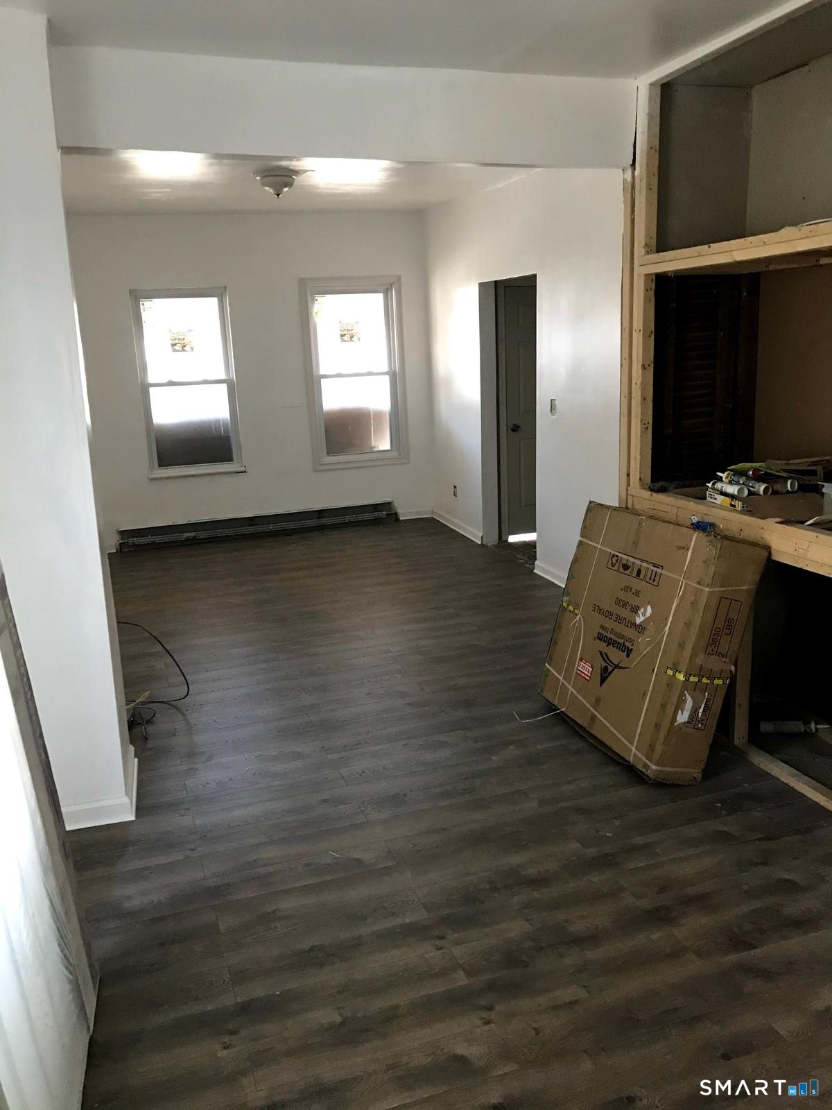 537 Hollister Avenue Bridgeport CT 06607