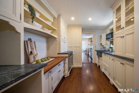 35 Prospect Hill Road Branford CT 06405