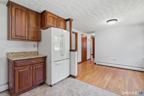 17 Bobolink Lane Enfield CT 06082