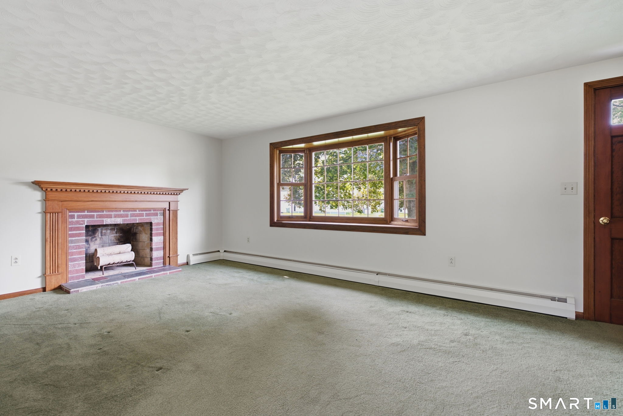 17 Bobolink Lane Enfield CT 06082