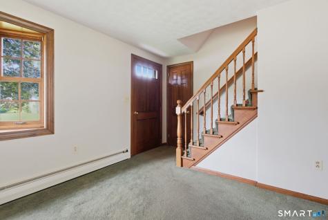 17 Bobolink Lane Enfield CT 06082
